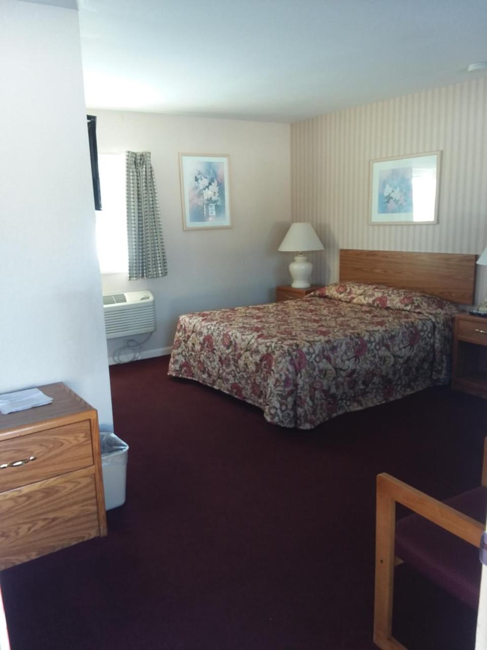 Budget Host Inn - Manistique Εξωτερικό φωτογραφία