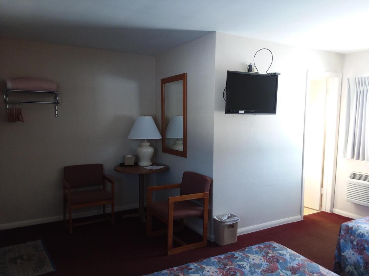 Budget Host Inn - Manistique Εξωτερικό φωτογραφία